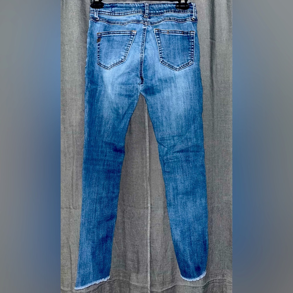 Distressed capris - Picture 2 of 3